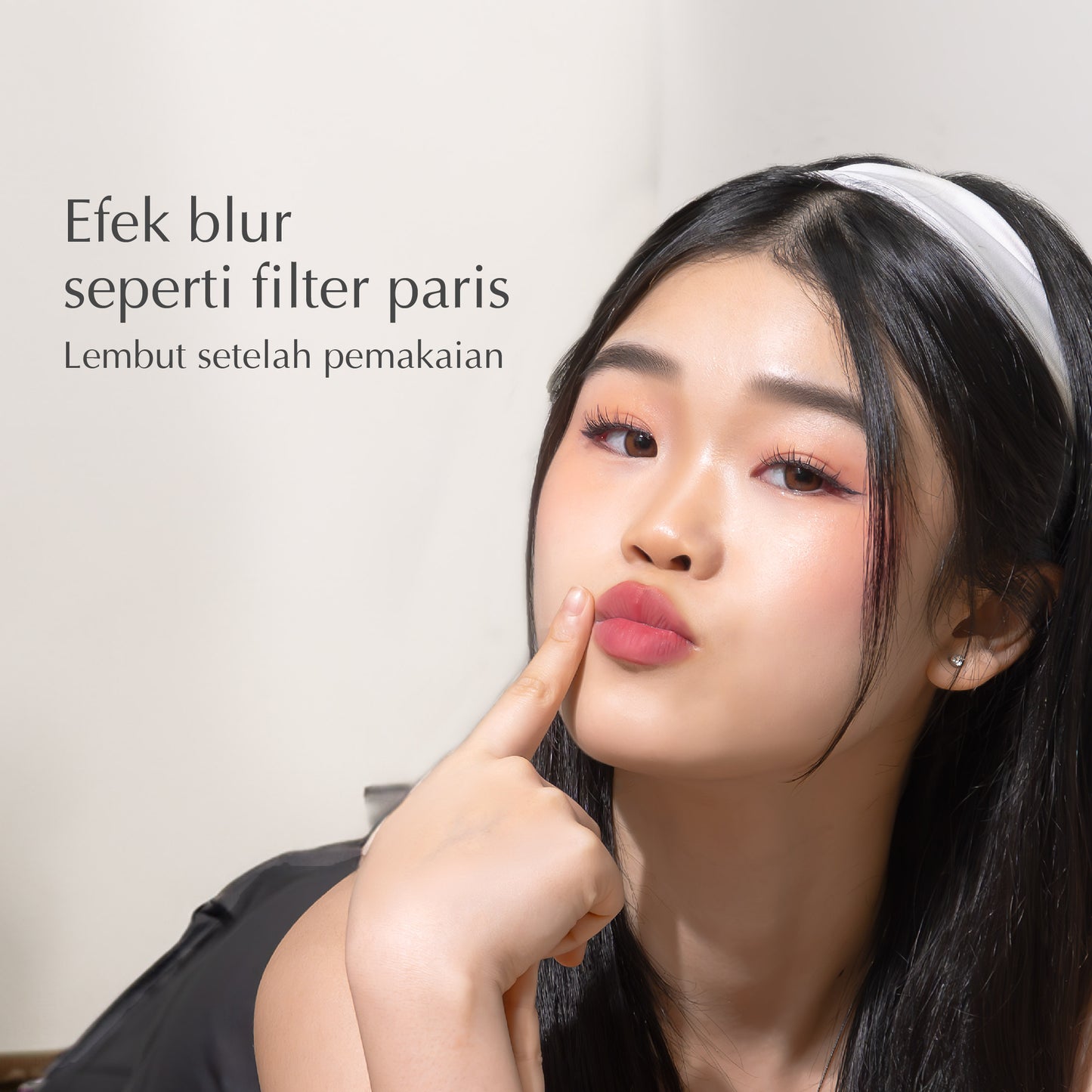 Lip Velvet Soft Gloss - Soft matte | Melembabkan | Buttery Texture | Samarkan garis bibir